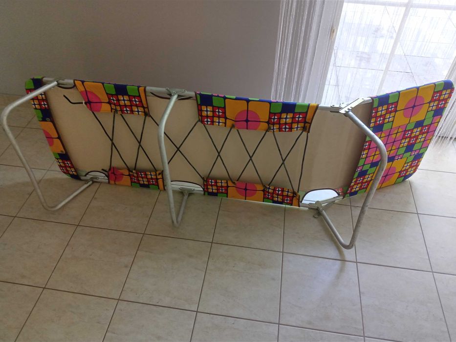 Łóżko polowe turystyczne leżak