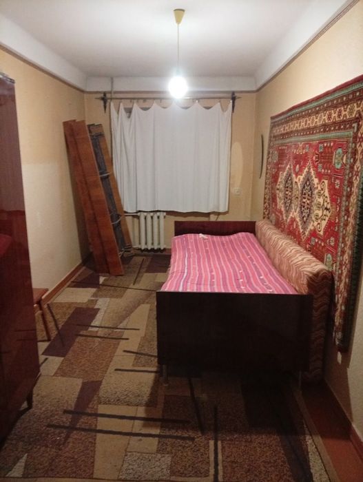 Сдам 3-х комн. кварт.на 2-ом этаже ул.Академическая 75(центр)