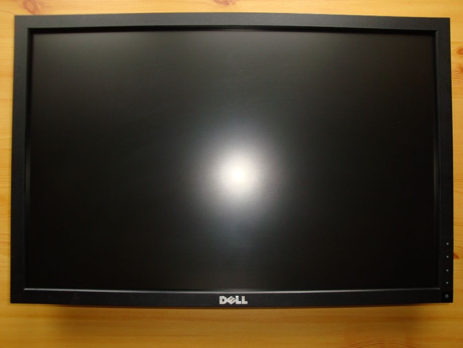 (k) DELL 22 cale, Model-P2210f, Awaria. Tylko dla zdecydowanych !