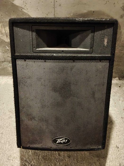 Sprzedam komplet nagłośnienia Peavey – 4 kolumny + powermikser