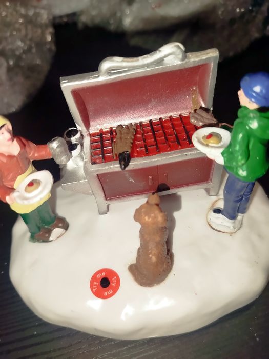 A 636 Grill magic village, figurki, domek, na baterie ,