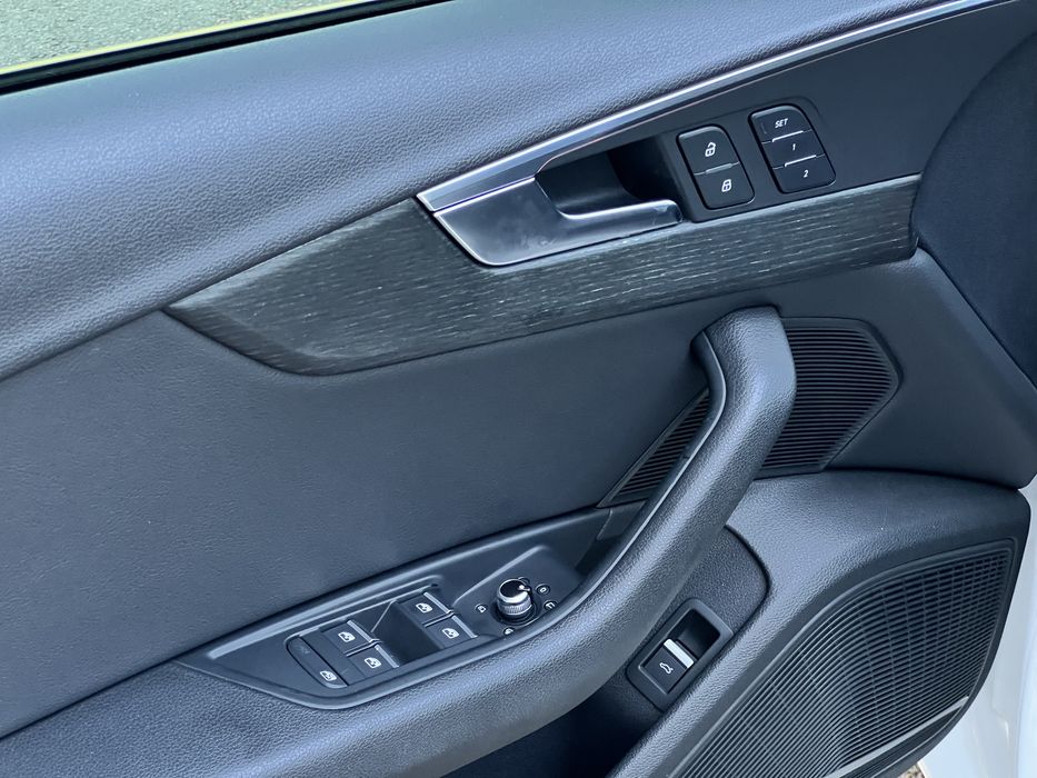 Audi a4b9 2016 рік 2.0 Quatrro