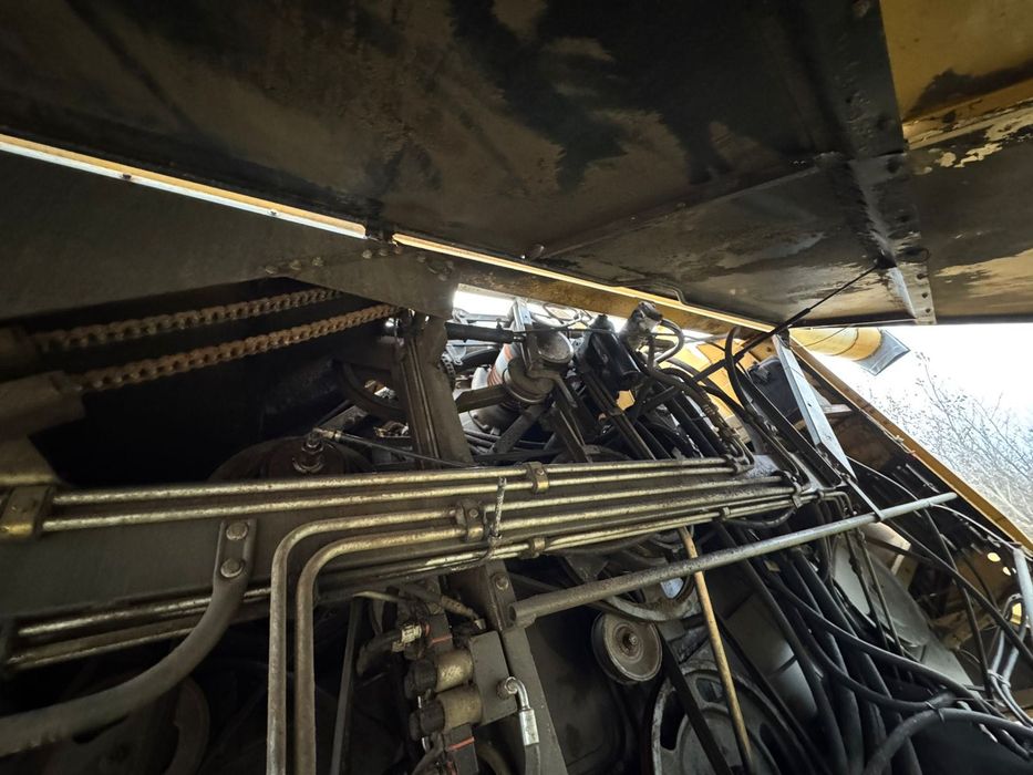 Комбайн CAT Lexion 460