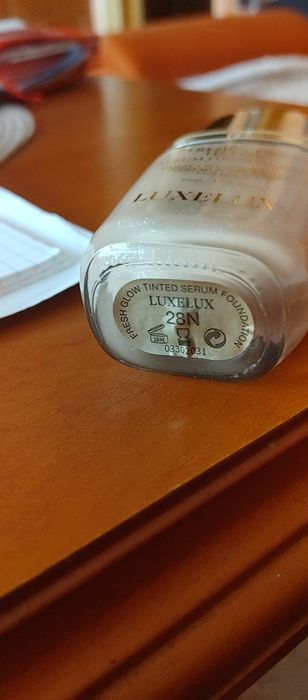 Podkład naturalny Luxelux rozświetlający glow