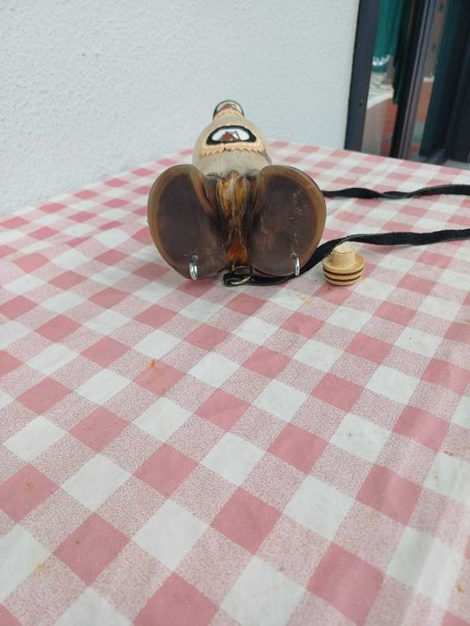 Cantil / Garrafa na forma Pata Cavalo, revestida