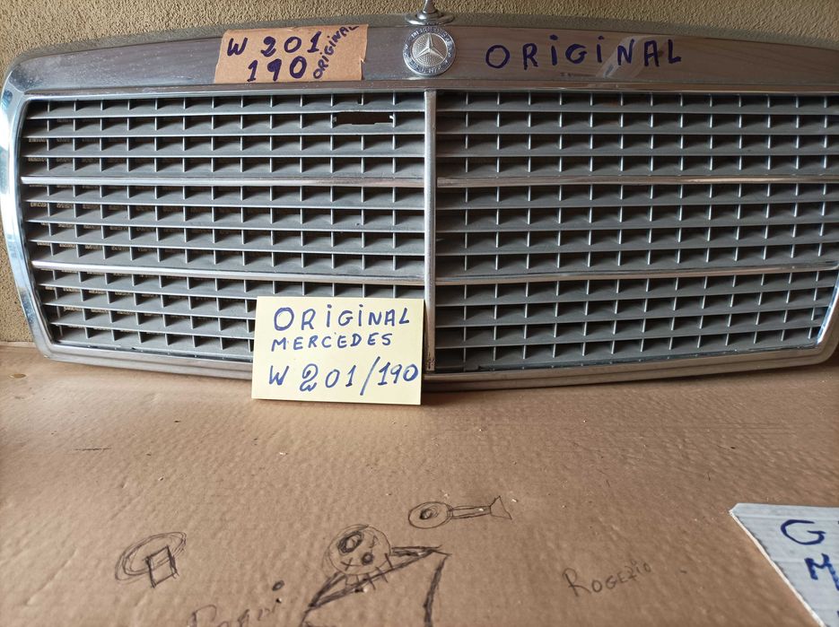 Grelhas Mercedes 190 e W124 Originais