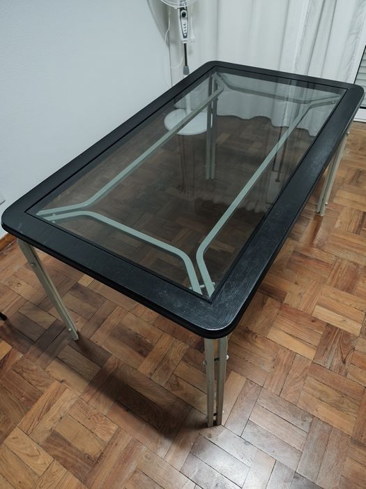 Mesa de cozinha.