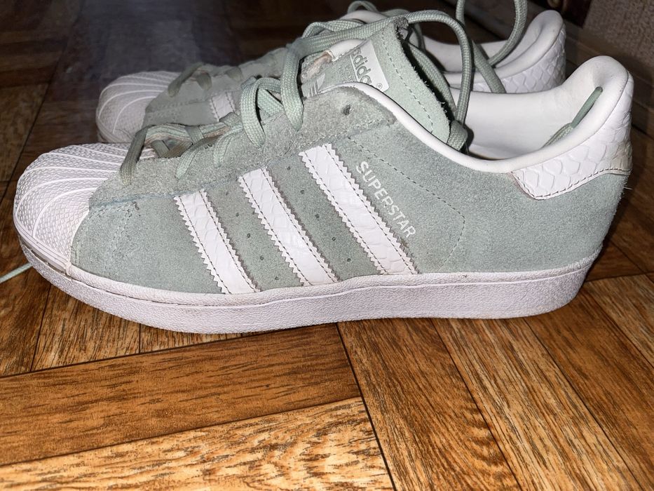 Красовки superstar