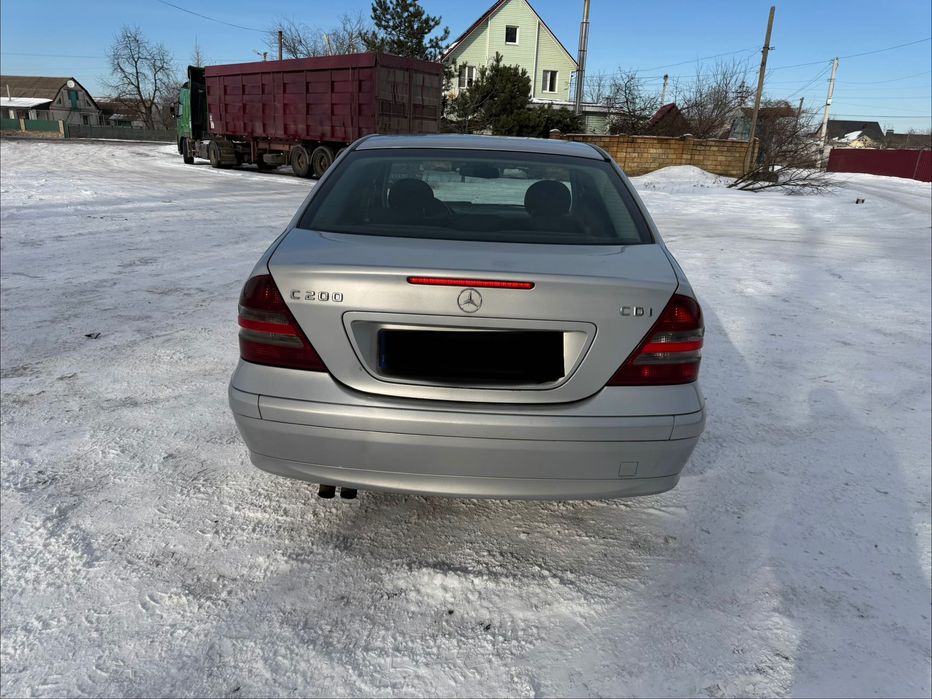 Мерседес w203 c200