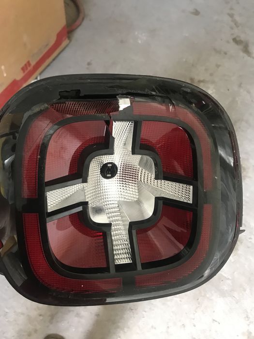 Фонарь задний Рено Дастер