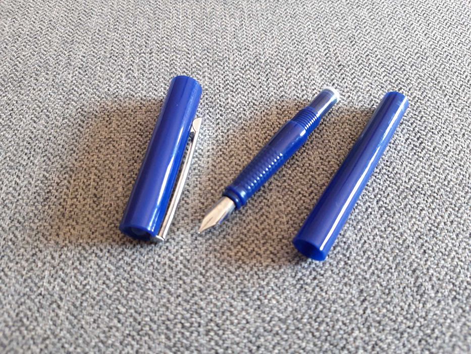 Caneta de tinta permanente