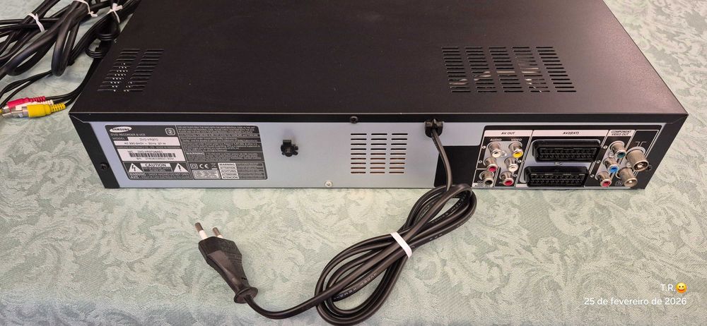 Gravador e Leitor DVD&VHS Combinado Samsung VR370 6 HEAD HI-FI Stereo
