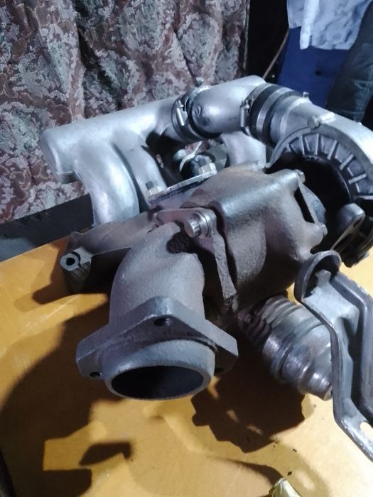 Опель омега А 2.3 дизель. Головка блока цилиндров.