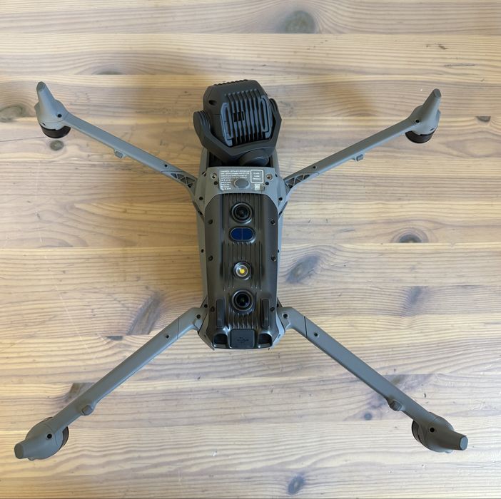 Тушка дрон Dji matrice 4t наліт 25 год.