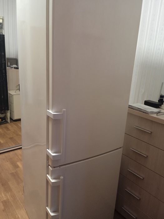 Холодильник Liebherr б/в