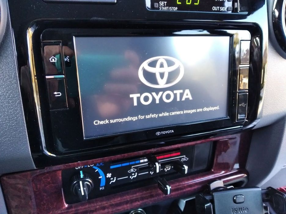 Oryginalne radio usb bluetooth Toyota LAND CRUISER lc 70 71 73 74 75 76 77 78 79 J70 LJ70 RJ70 FJ70 HJ70 l70 l76 pickup l78 l79 mp3 hilux hiace yaris corolla pz366-00115 pz366-00114 CarPlay Android