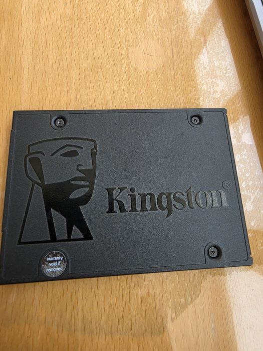 Kingston 240gb ssd 100% майже новий диск ссд Стан гарний для ноутбука або системного блока