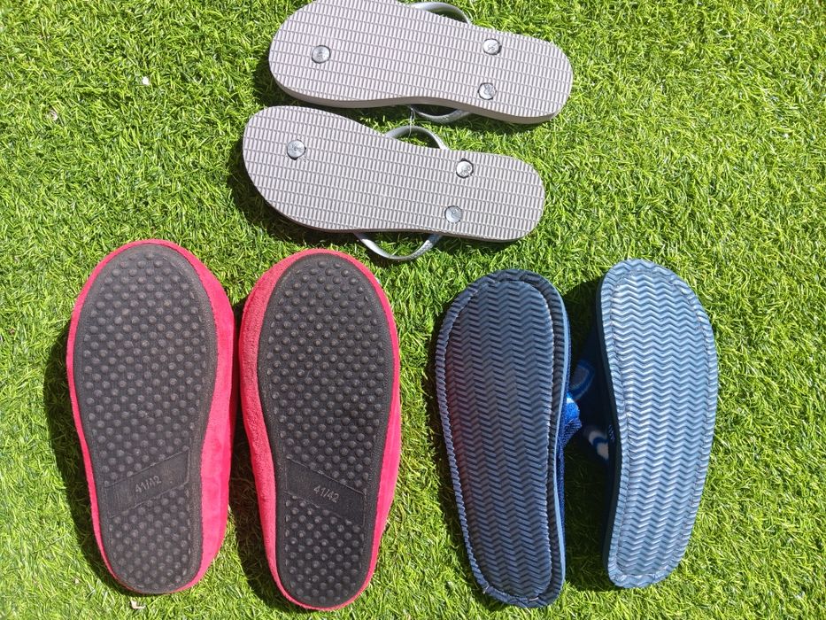 TUDO: 1€  3 pares de Chinelos / Pantufas, N. 37/38, tudo NOVO