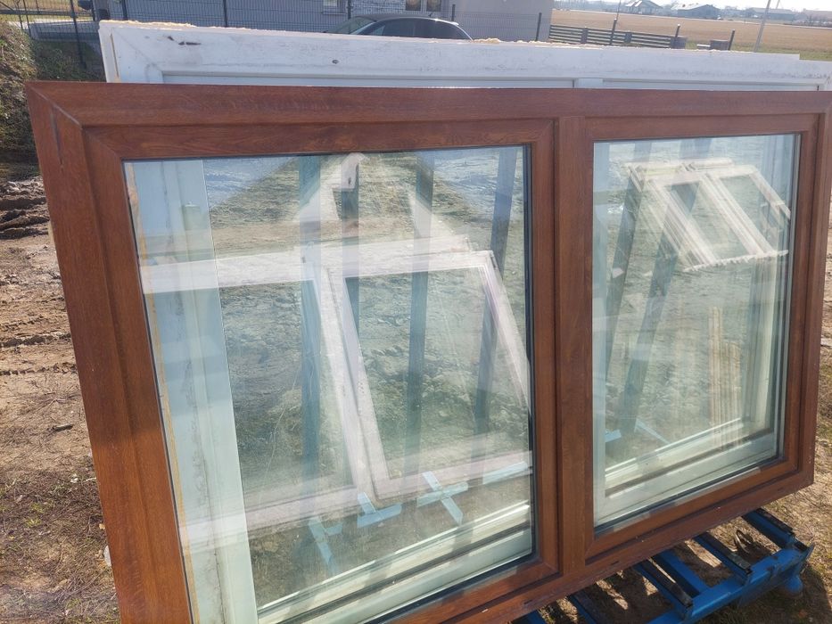 Okna używane 210x130 orzech