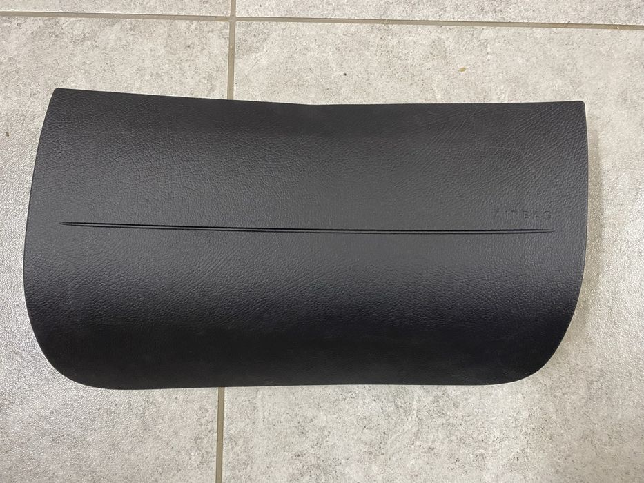 Петлі ( завіси капота) Sprinter 907, 910