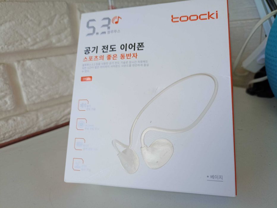 Продам нові Toocki Air Conduction Headphones Bluetooth 5.3