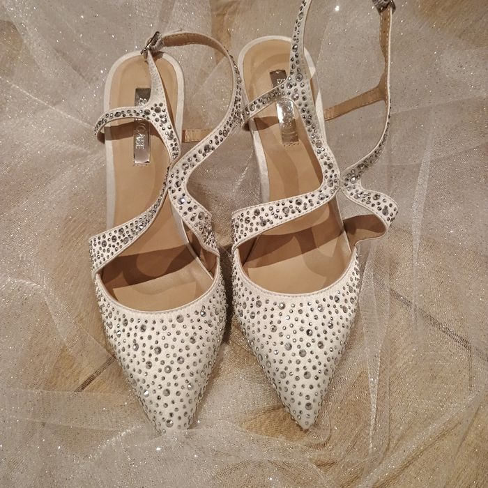 Sprzedam piękne nowe szpilki, buty