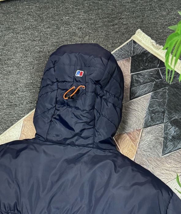 Пуховик Berghaus зимняя куртка размер Л