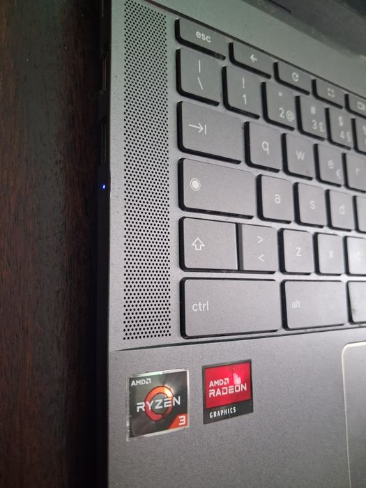 Acer Chromebook Plus – Funciona – Tela quebrada