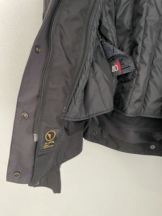 Blusão + calças Dainese