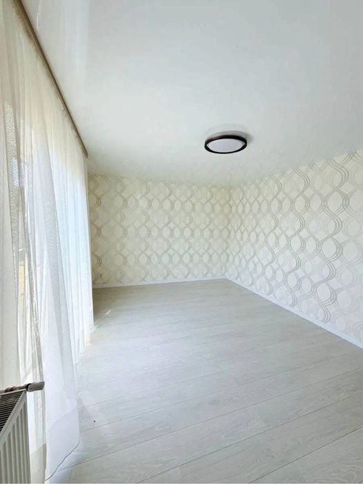 Продаж  гарного будинку