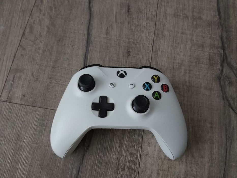 Konsola Xbox One S Biała Stan BDB Wysyłka OLX Elbląg