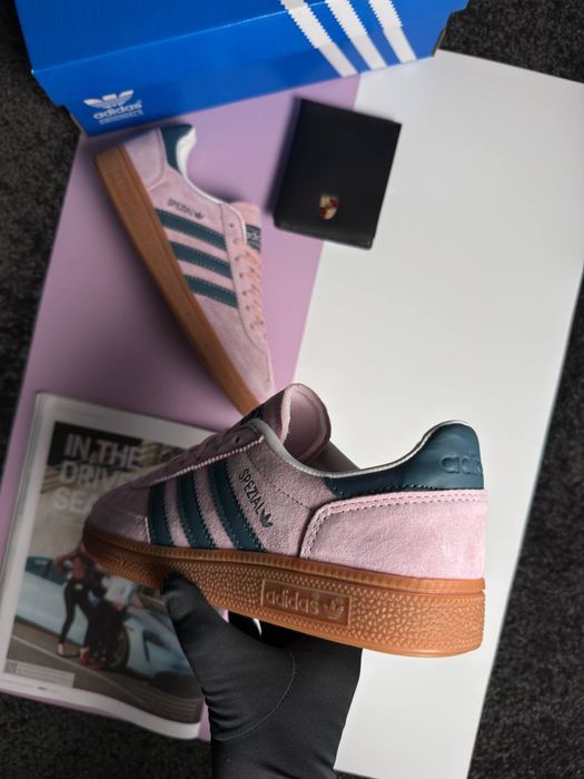 Жіночі кросівки адідас Adidas Handball Spezial W Clear Pink Navy