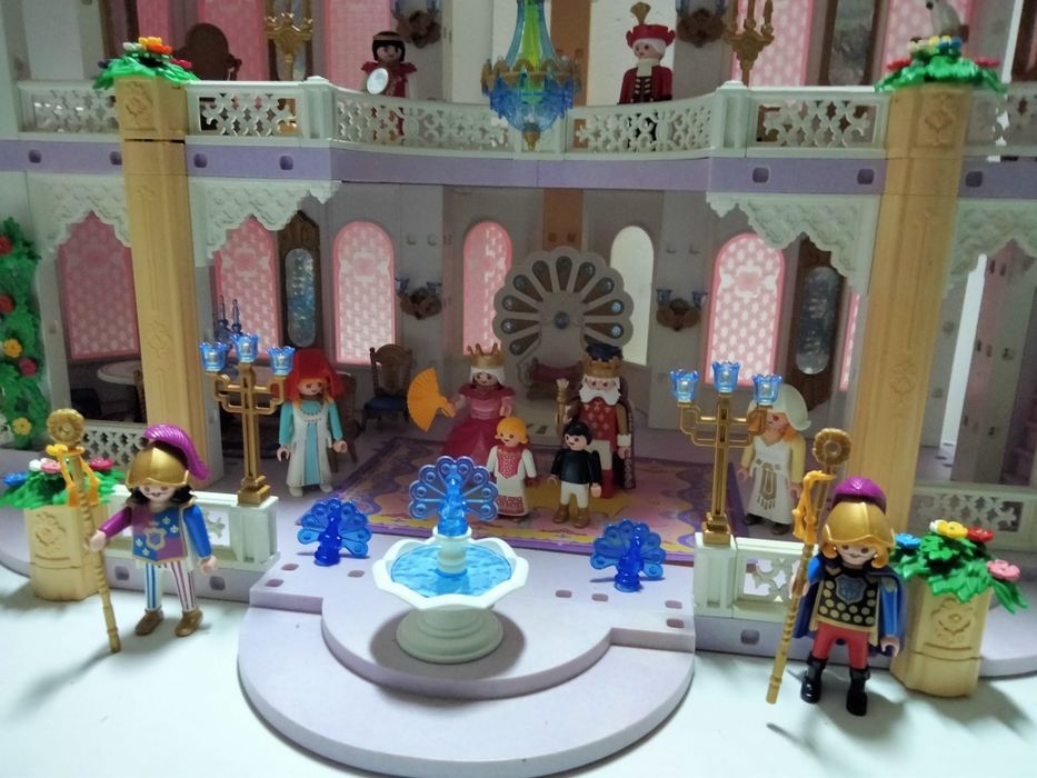 Playmobil pałac marzeń z wyposażeniem