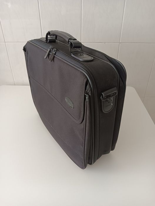 Mala computador/Cabine avião