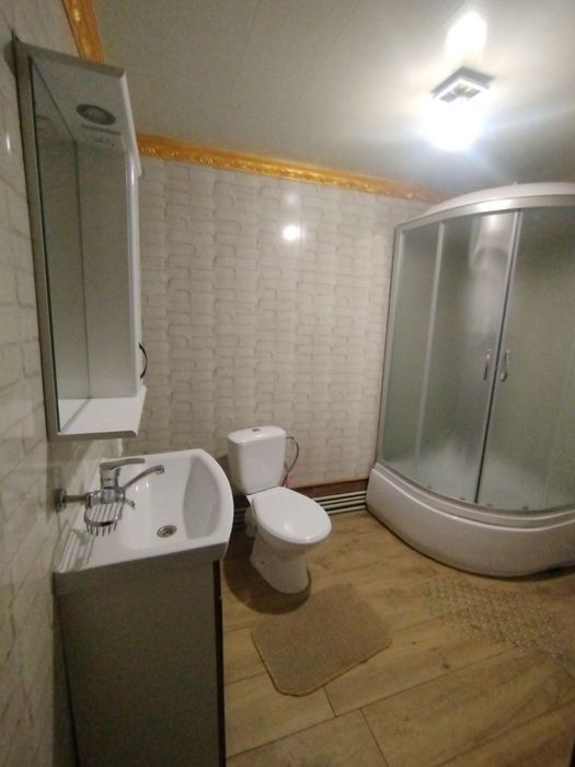 Відпочинок у карпатах ! Здається будинок.Чан.Басейн.