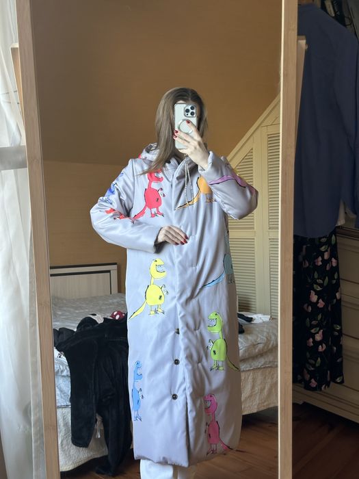 Утеплений дизайнерський пуховик lev.i.rosa з динозаврами розмір с