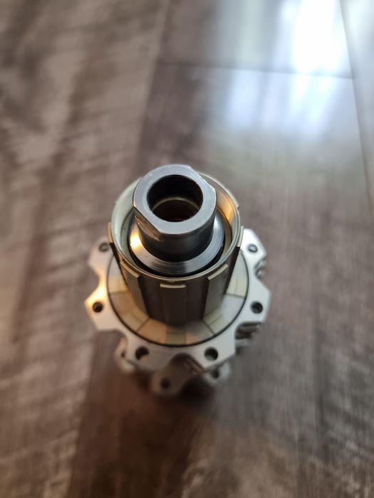 Piasta Mavic DeeMaxx 135x12mm