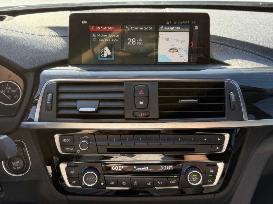 BMW 3 Series 330i      2018