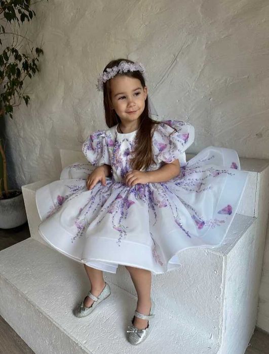 Пишні сукні на випускний в садок