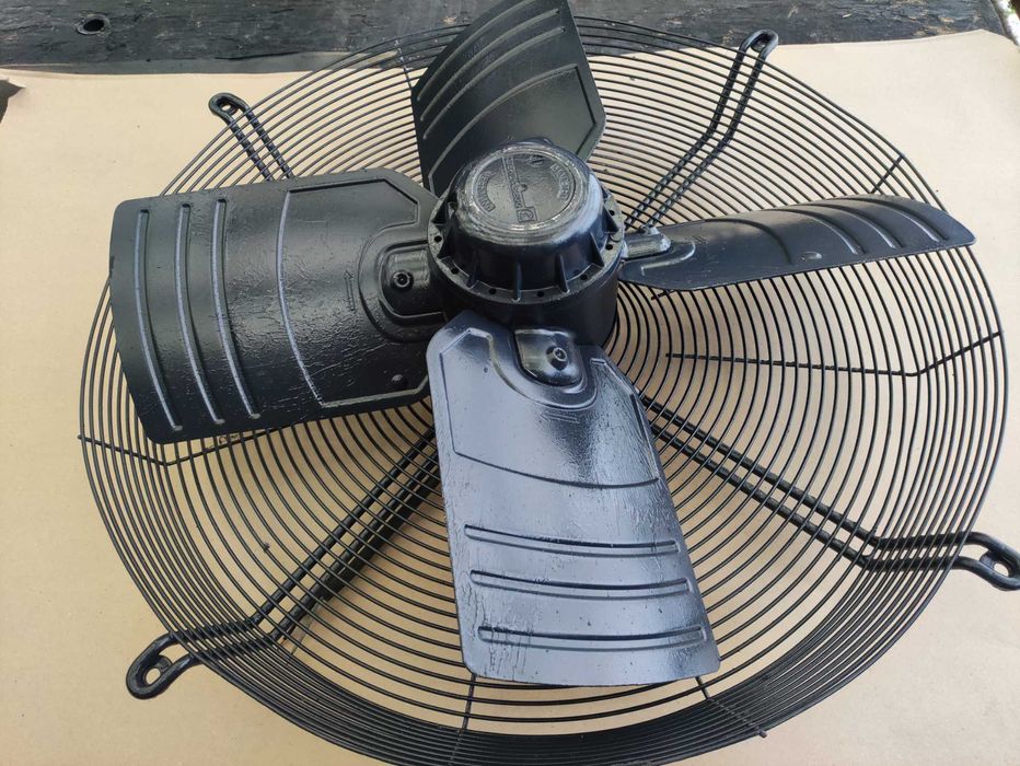 Ventiladores industriais trifásicos