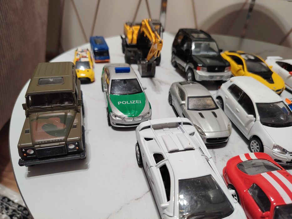 Zestaw autek burago welly hot wheels