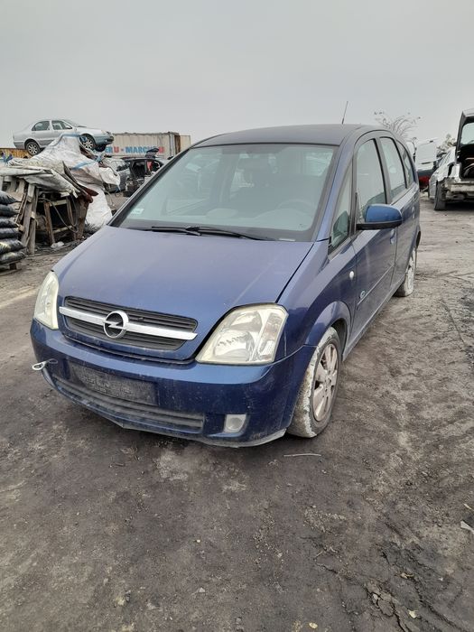Opel Meriva  lampy przód stan bdb możliwość wysyłki