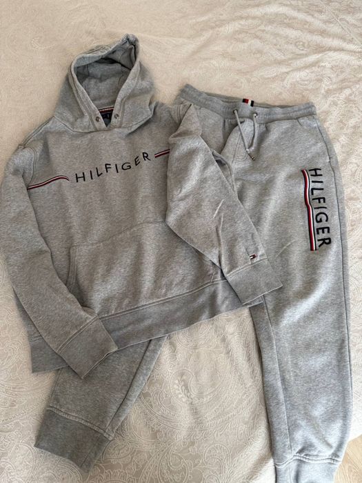 Спортивний костюм Tommy Hilfiger, розмір М