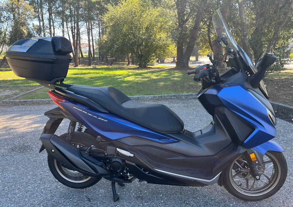 Vendo mota Honda Forza 350 de 2023