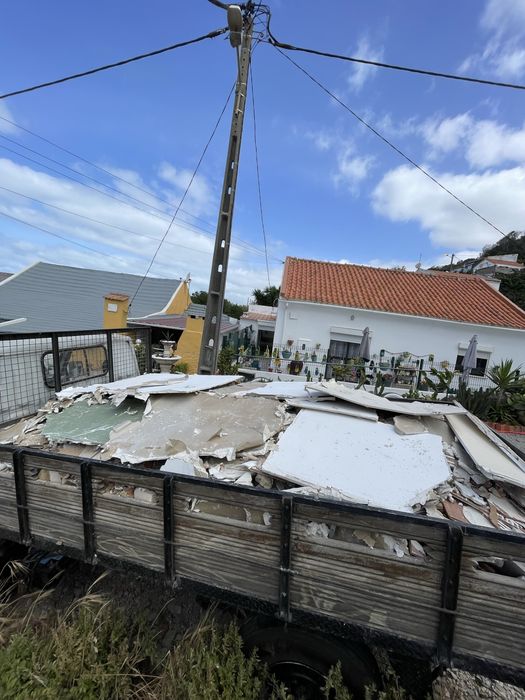 | Fretes, Entulho, Limpeza de Terrenos e Remoção de Terras