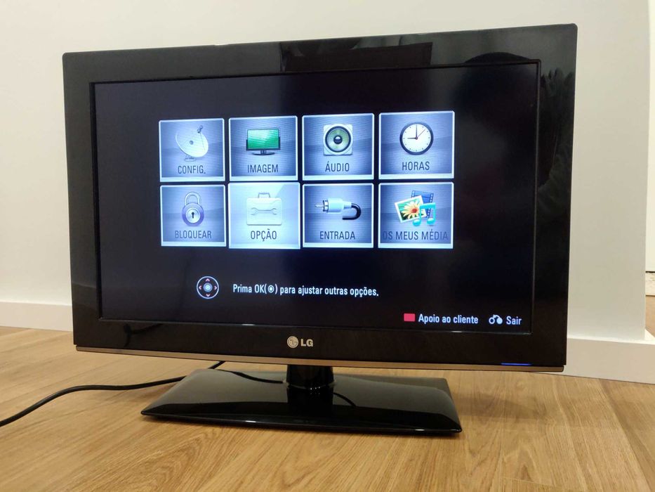 TV LG 26” (Modelo 26LK330) – Funcional e em bom estado
