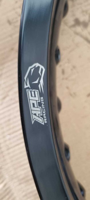 ARO RODA APE RACING  MODELO :ALUM PRETO 2.15X18 36Furos está novo.