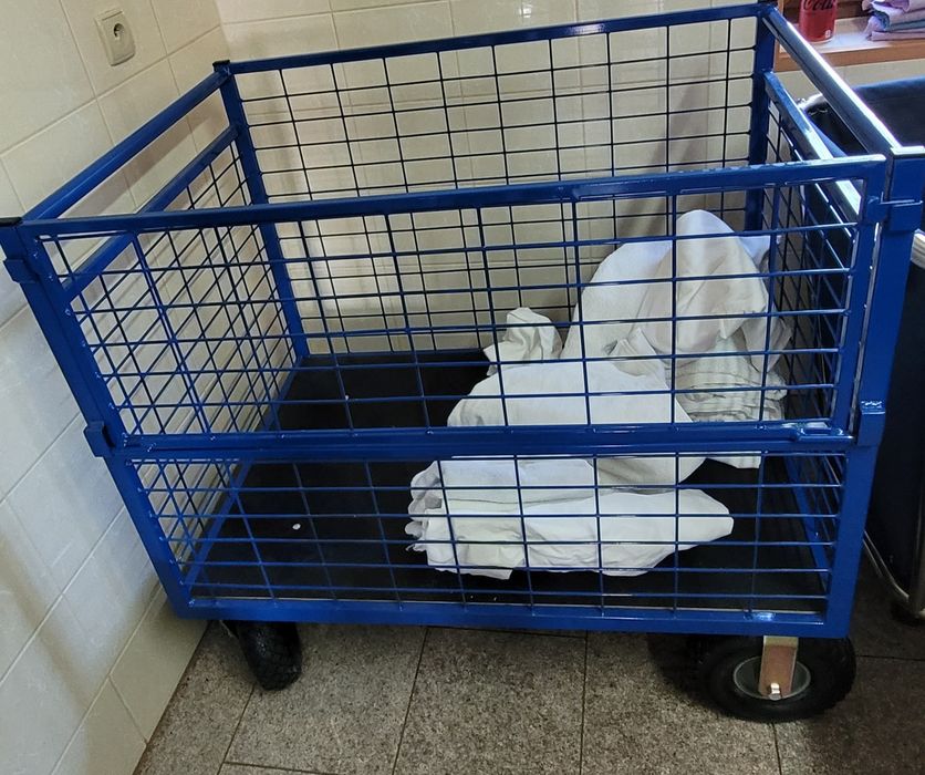 Wózek siatkowy transportowy