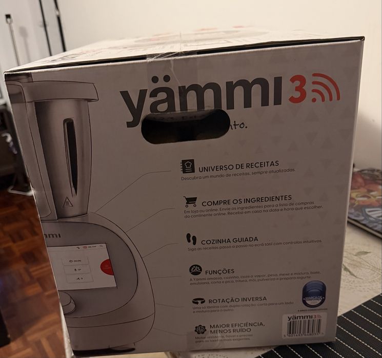 Yammi 3 nova — nunca foi aberta — com garantia