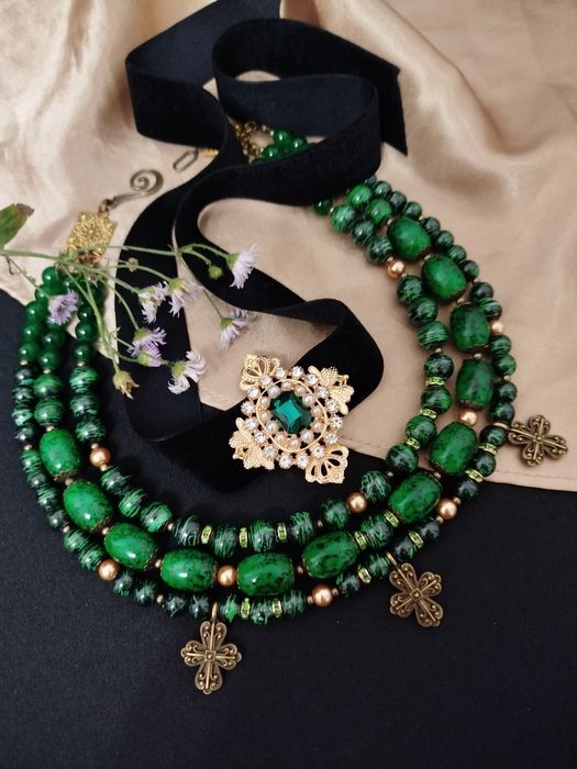 Українське зелене намисто буси коралі дукач до вишиванки зелёные бусы